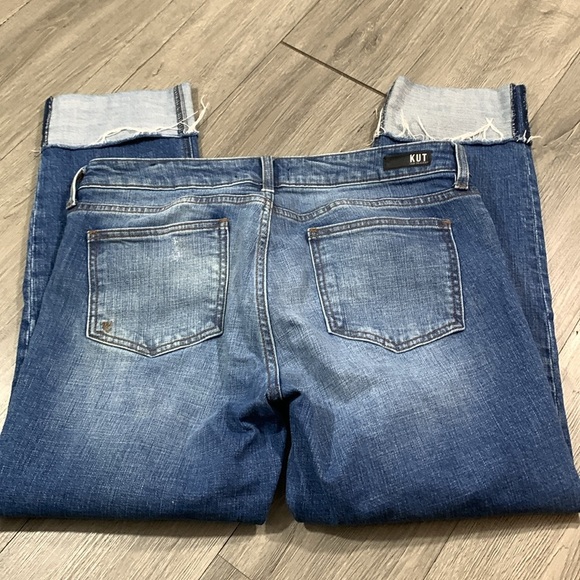 Kut from the Kloth Distressed Straight Leg Cuffed Crops Stretch Jeans size 8 - Picture 4 of 15